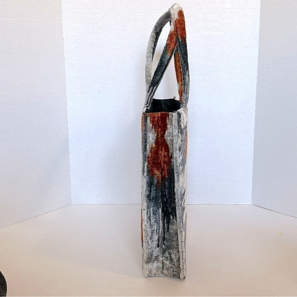 MD HOME HANDMADE IKAT VELVET BAG - Picture 10 of 16